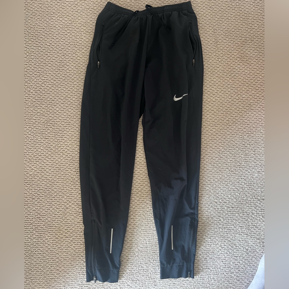Nike dry fit joggers